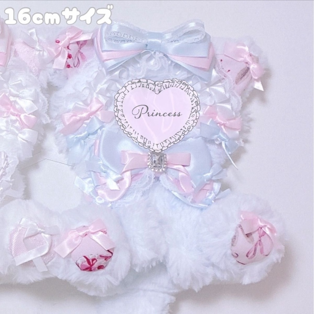 【チェリーケーキ柄水色ねこちゃん】おすわりぬい服 16cm 【バッグチャーム付き】 ハンドメイド ピンク