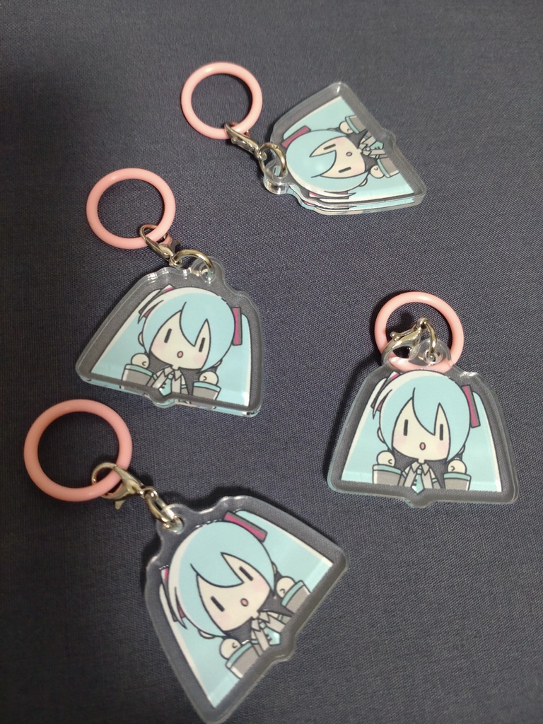 【訳あり+くじ付き】初音ミクCDアクリルキーホルダー