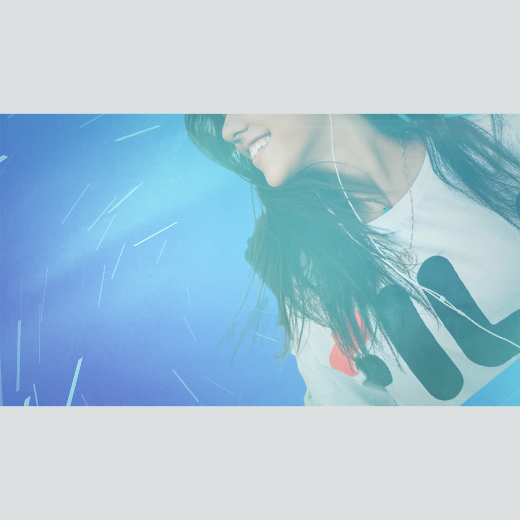 ズームするダイナミックなタイトル