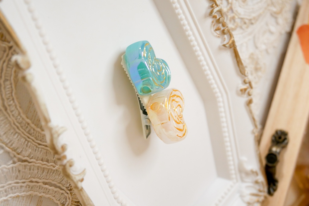 ツインハートのヘアクリップ