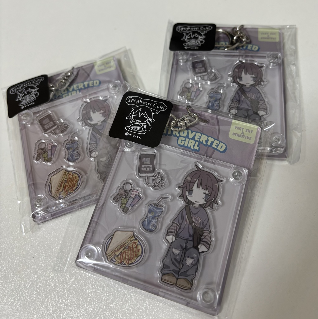 パッケージ風アクリルキーホルダー「Introverted girl」(Package-Style Acrylic Keychain)