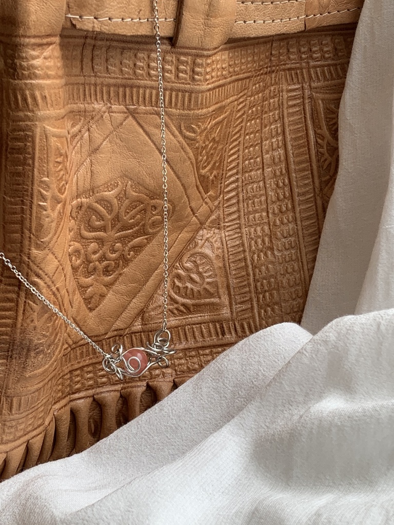 小さな揺り籠:チェリークオーツ