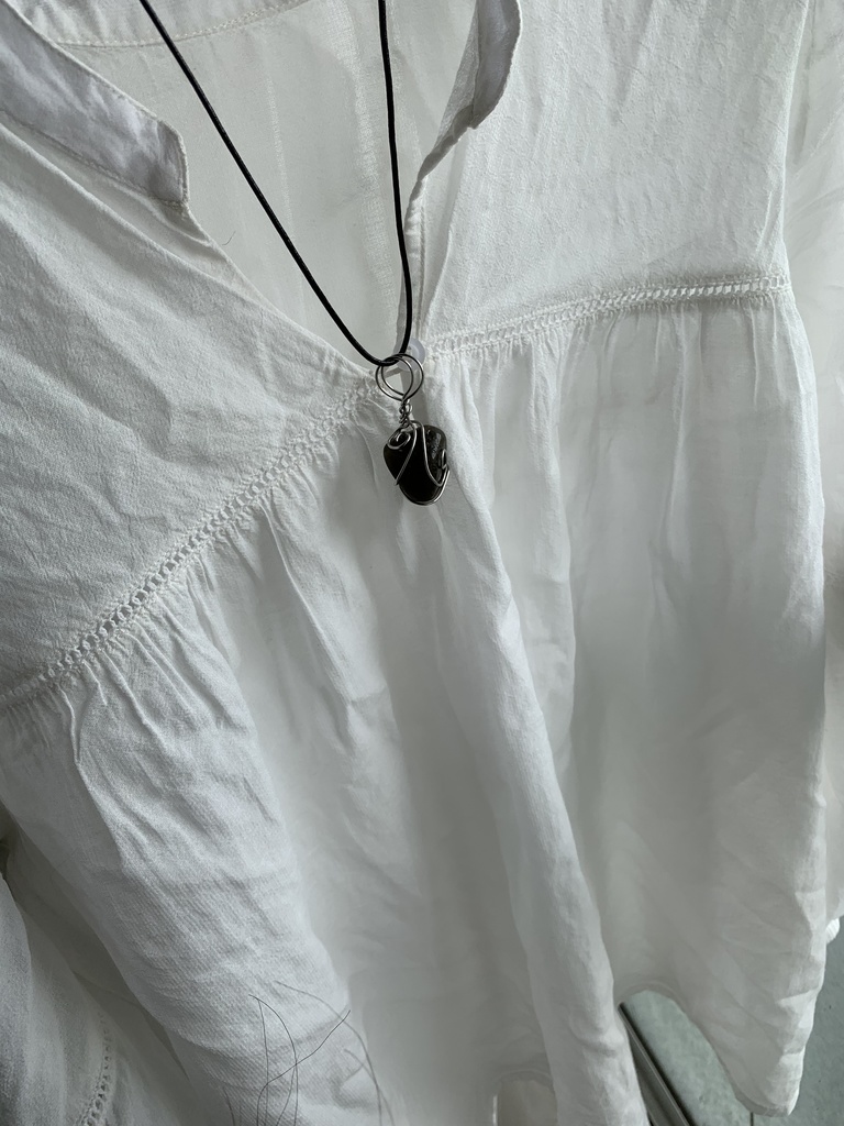 ラブラドライト🌱ステンレスワイヤー🌱ペンダント🌱ネックレス🌱メンズ🌱レディース🌱