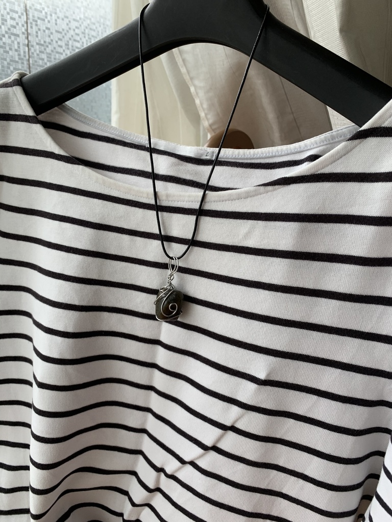 ラブラドライト🌱ステンレスワイヤー🌱ペンダント🌱ネックレス🌱メンズ🌱レディース🌱