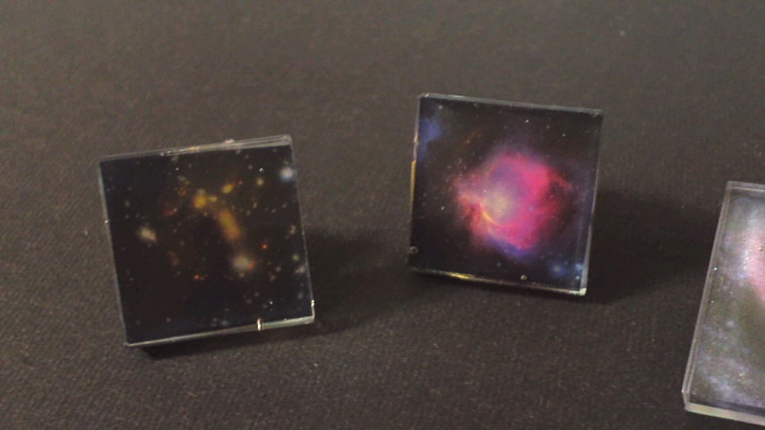 宇宙の欠片ピンズ(銀河、半球)