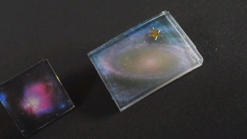 宇宙の欠片ピンズ(銀河、半球)