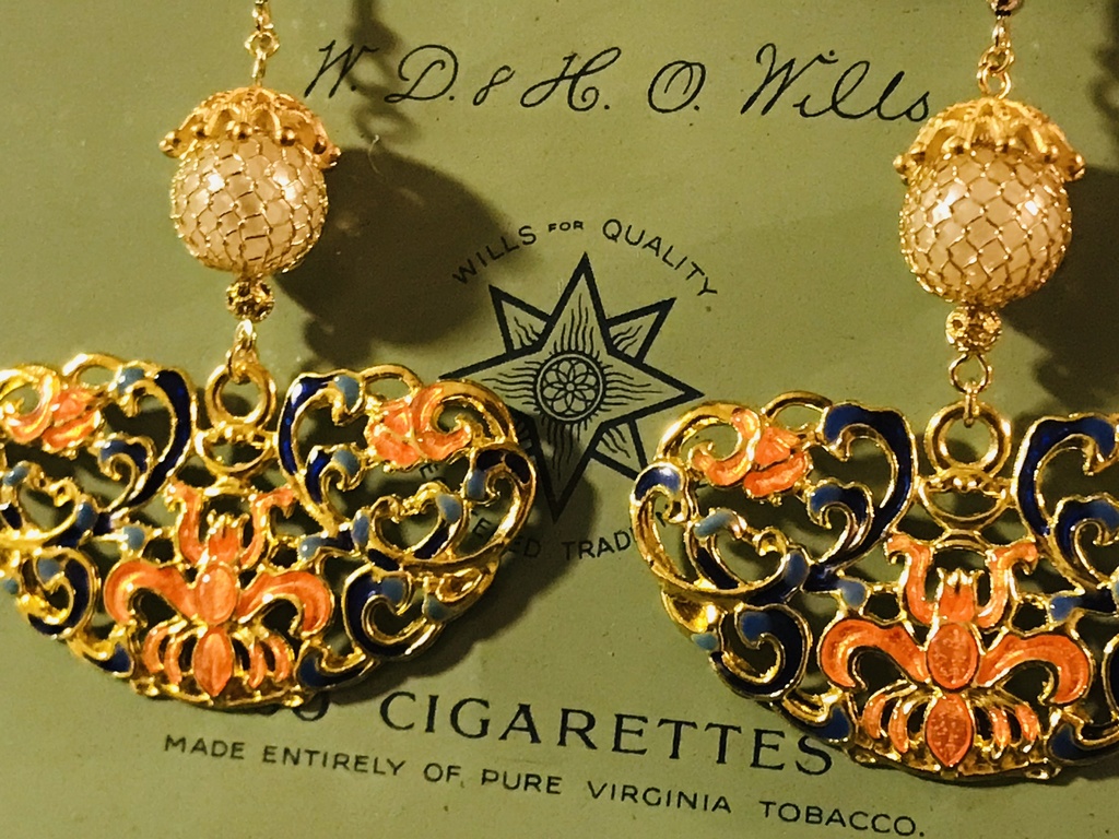 唐草模様ピアス(グリーン・オレンジ)