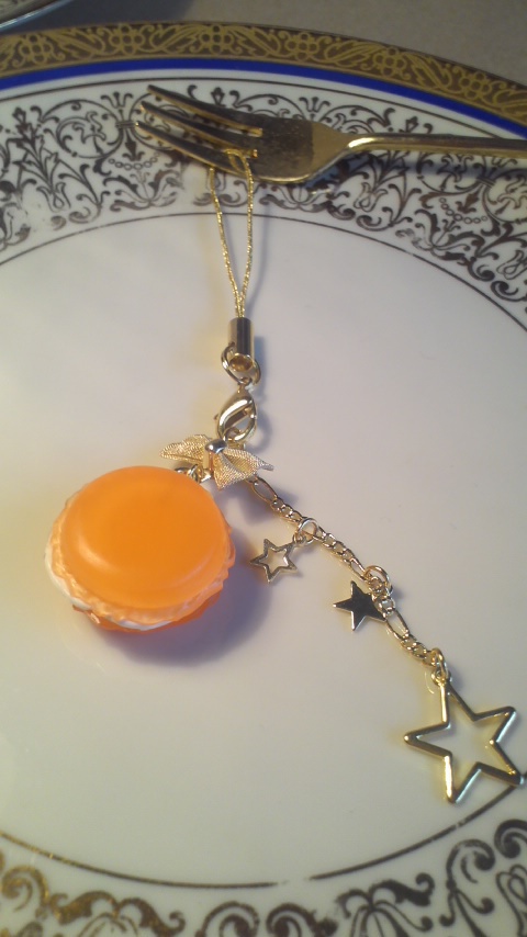 パステルカラーマカロンストラップ