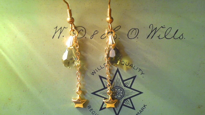 雫カットのアクセサリー(ピアス、イヤリング、ネックレス)