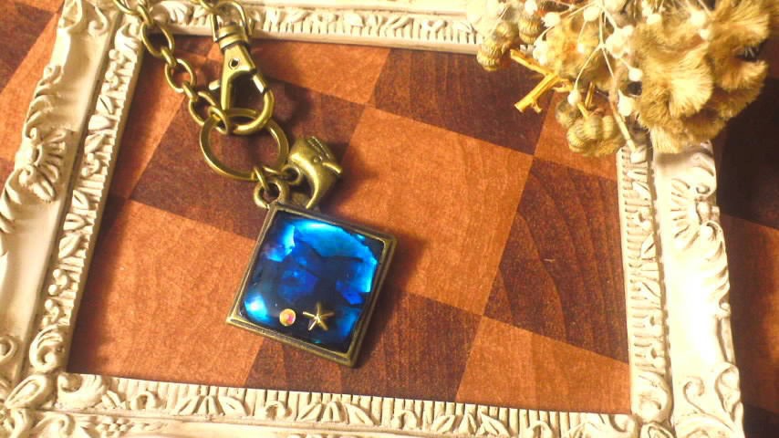 煌きバッグチャーム