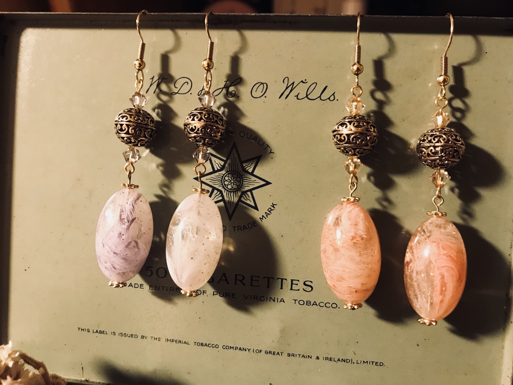 大粒マーブルピアス