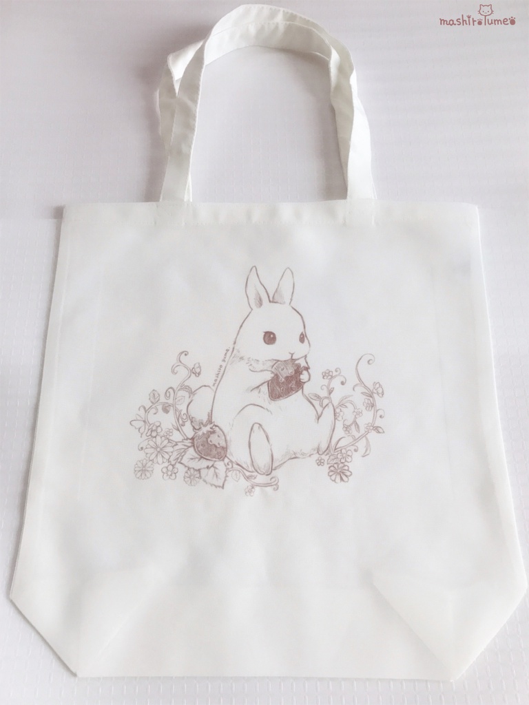 うさぎと苺トート 白