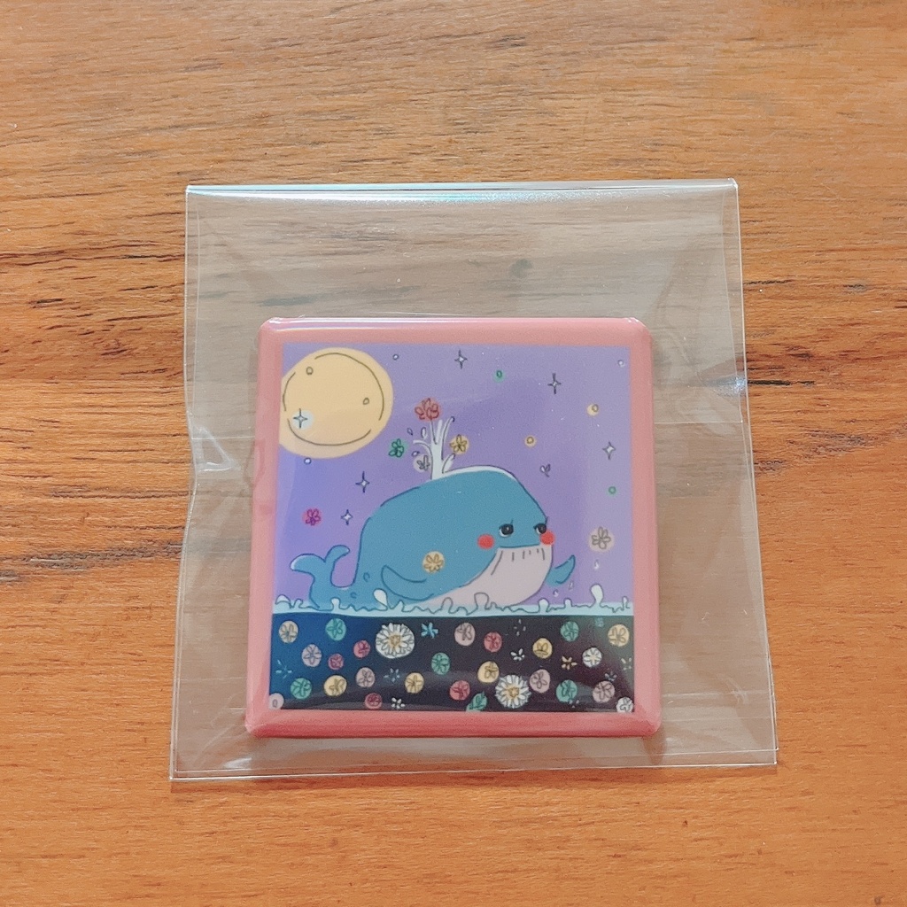 くじら🐳缶バッジ　スクエア　ピンク