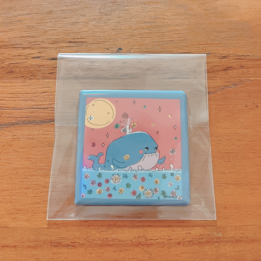 くじら🐳缶バッジ　スクエア　ブルー