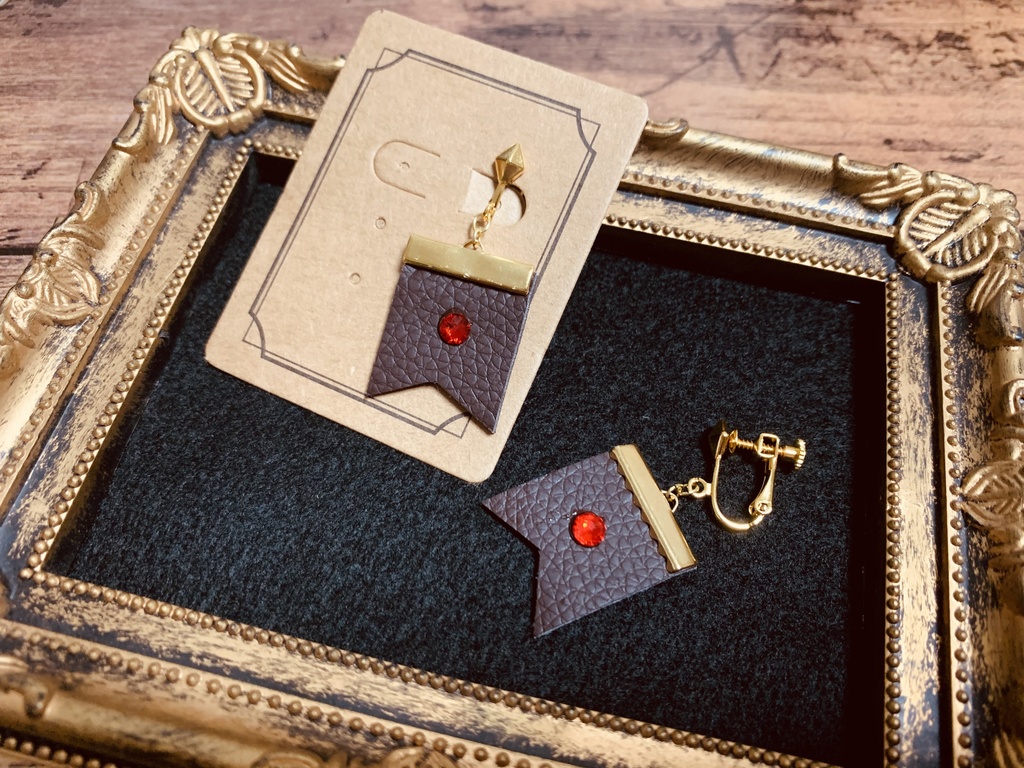 ツイステ 寮フラッグイヤリング