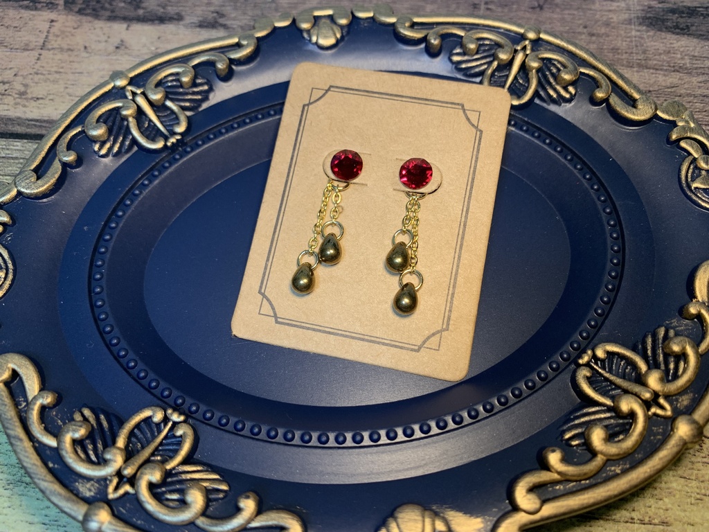 ツイステ 寮カラーチェーンピアス