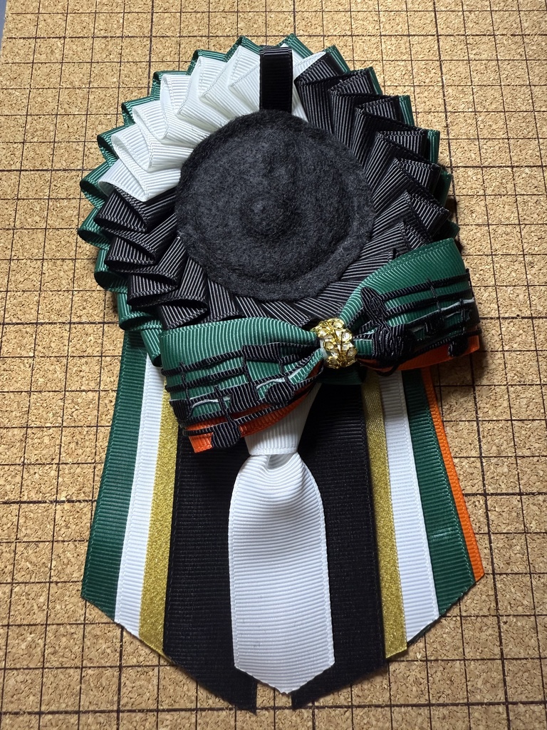 篭手切江イメージ缶バッジ用ロゼット