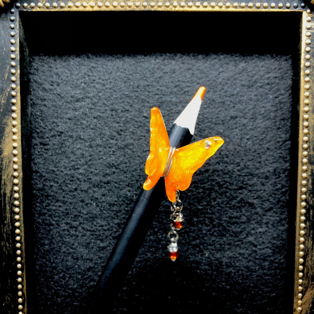 Ib-炎の蝶-イヤーカフ