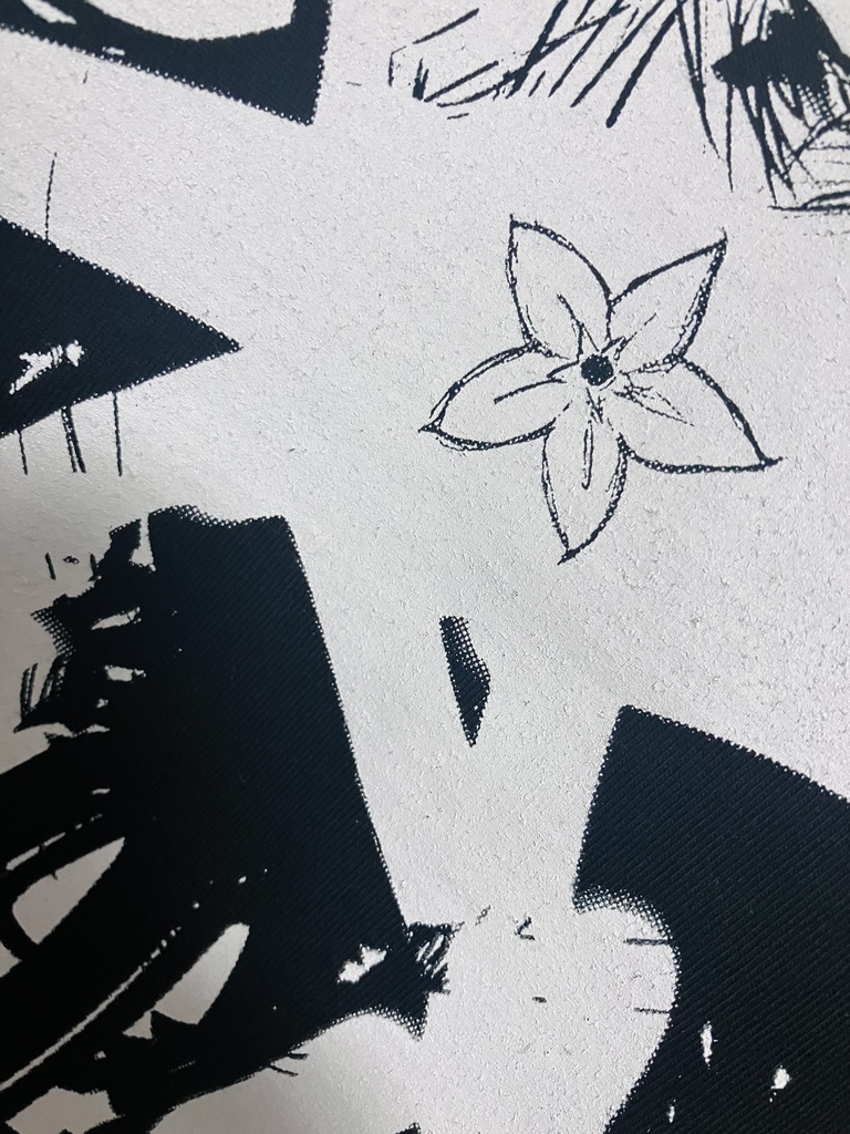 【残り1点】半袖Tシャツ「光を持つ」