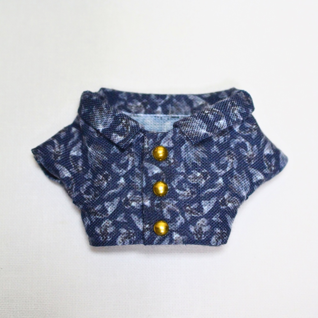 金魚柄シャツ