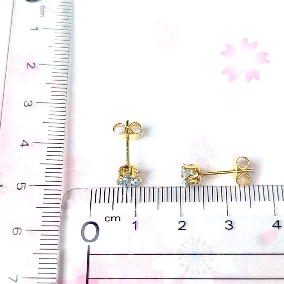 美麗 ゴールドカラー サージカルステンレス グリーンブルー モアサナイト ピアス(5mm