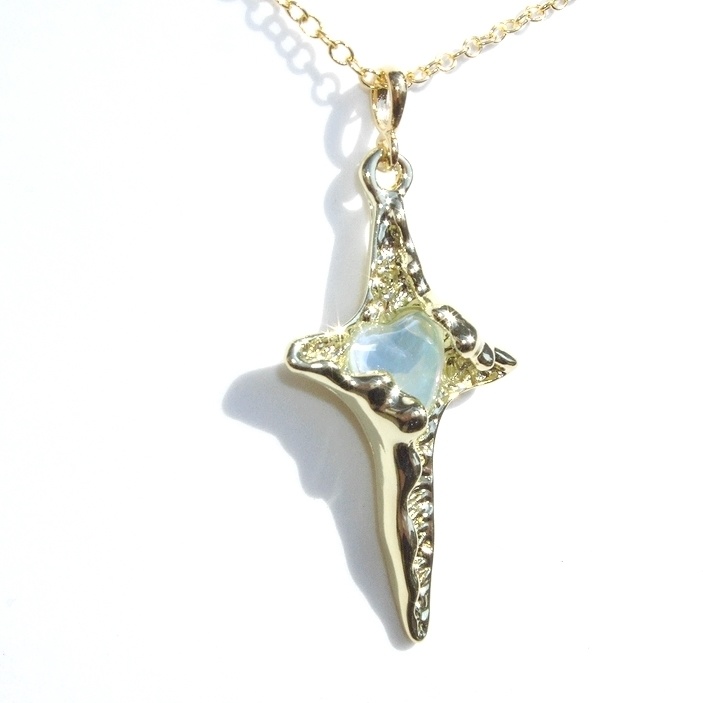 デザインクロスネックレス