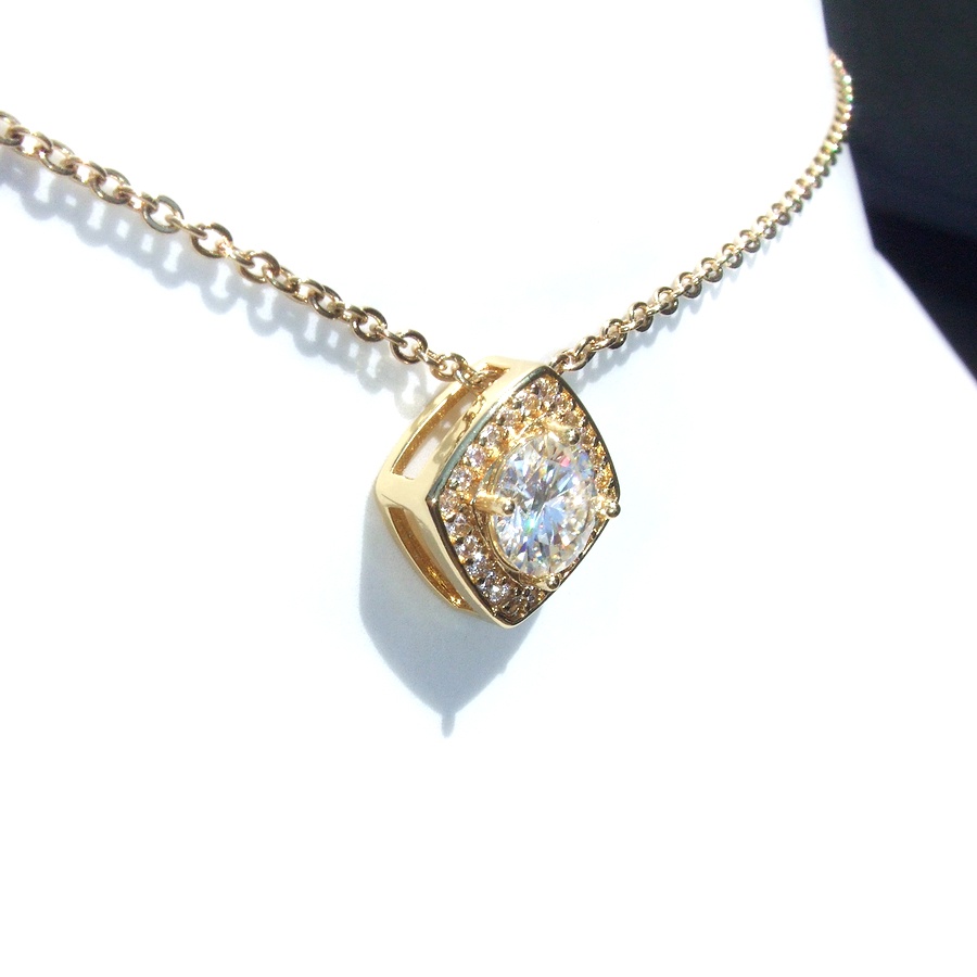 輝き抜群 サージカルステンレス 1ct モアサナイト デザイン ネックレス