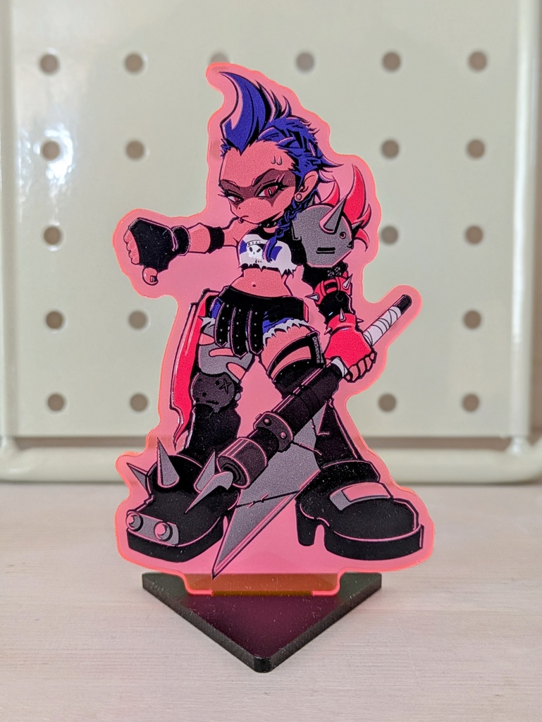 👑【完売御礼】TANK!クイーンアクスタ