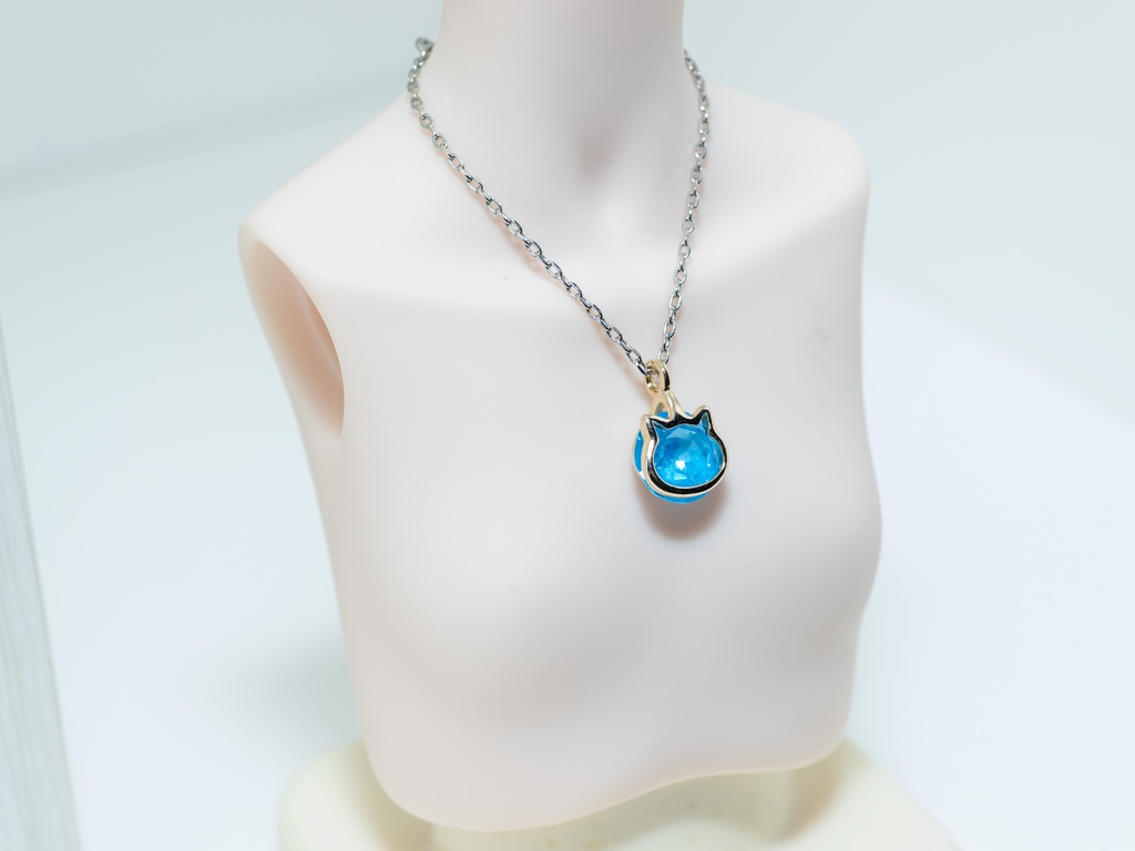 Petit Étoile – Chat Clair Necklace(シャ・クレール ネックレス / “澄んだねこ”)