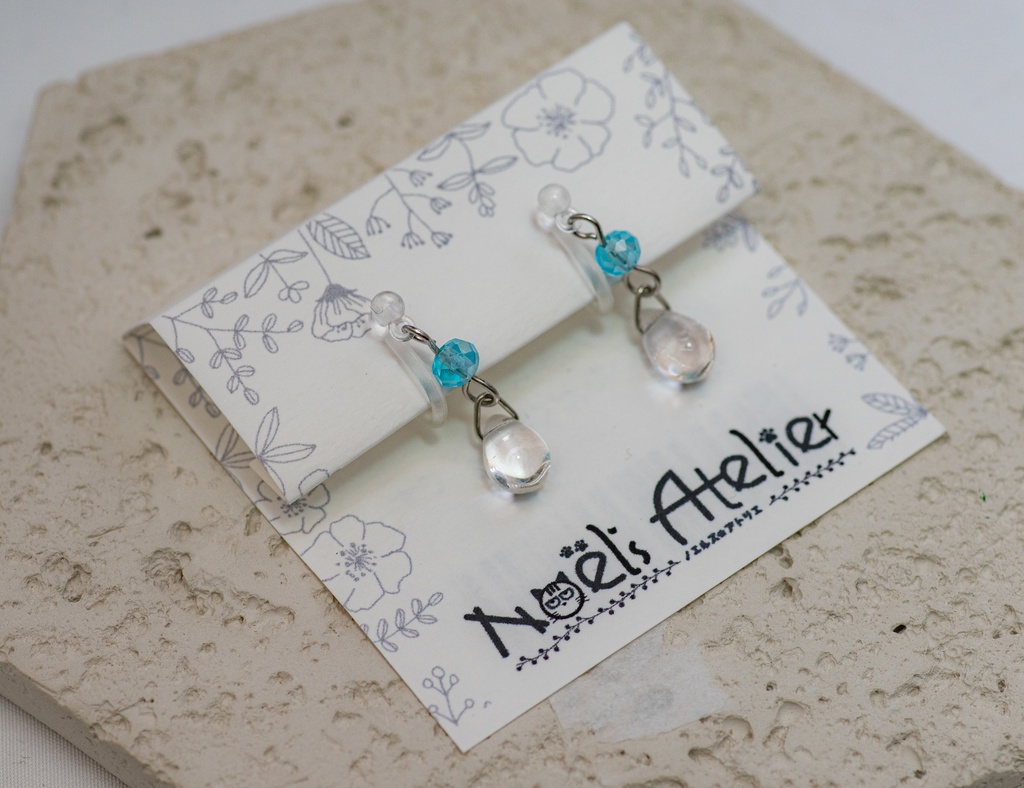 🌙 Petit Étoile – Goutte de Lune Earrings (グットゥ・ドゥ・リュヌ / “月のしずく”)