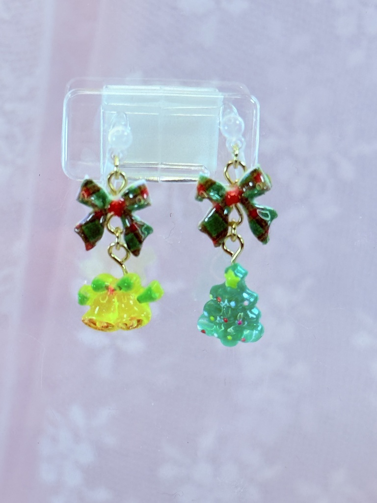 🎄 Saison d’Étoile – Noël Charms Earrings (ノエル・チャームズ イヤリング / “クリスマスのきらめき”)