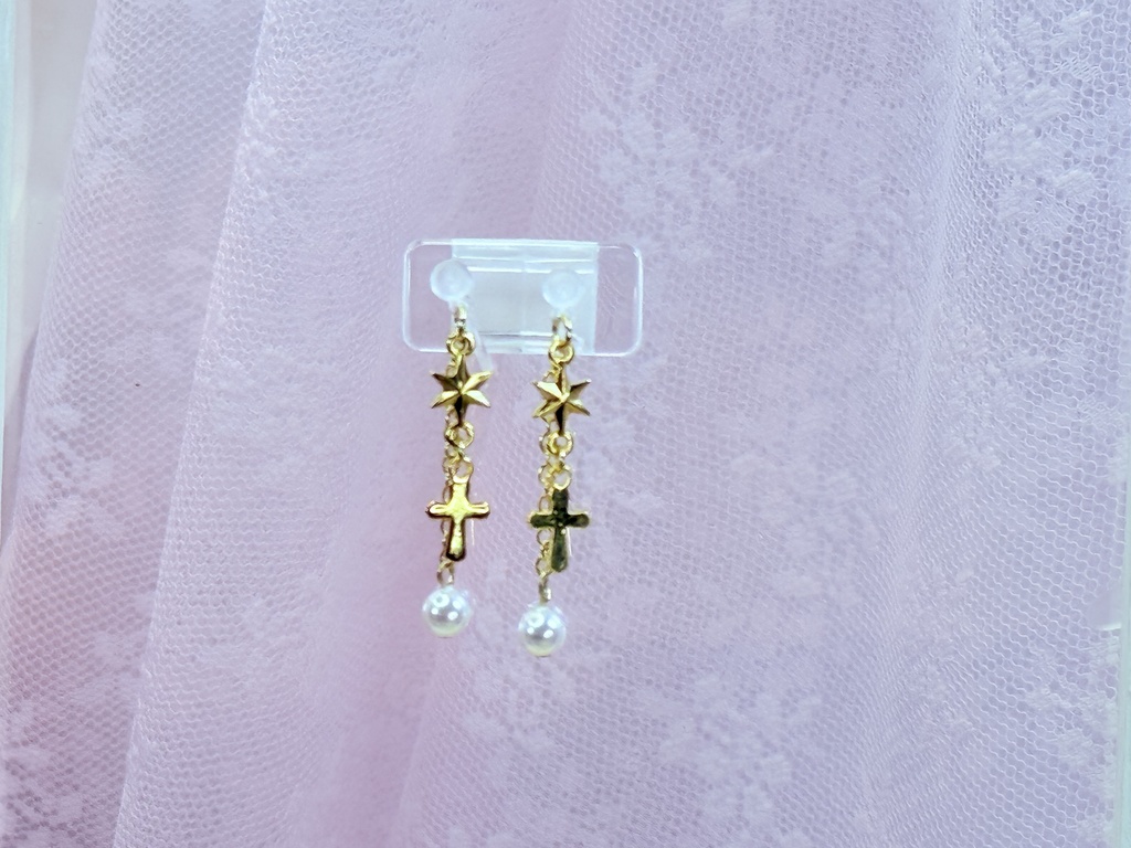 🎄 Saison d’Étoile – Lumière d’Hiver Earrings (リュミエール・ディヴェール / “冬のあかり”)