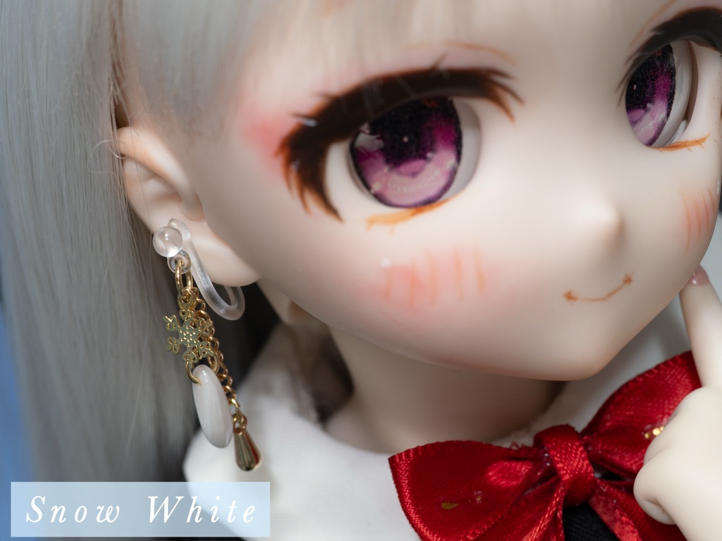 Saison – Goutte de Neige Earrings (グットゥ・ドゥ・ネージュ / “雪のしずく”)