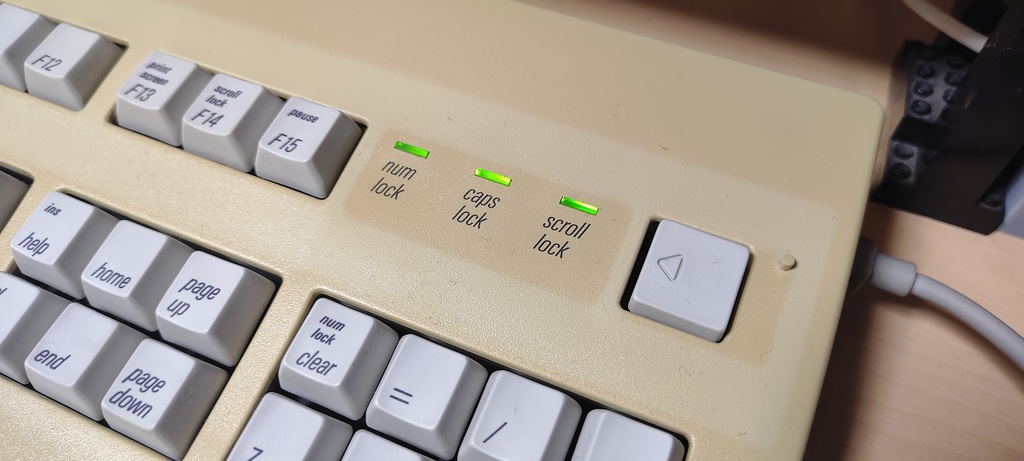 Apple ADB to USB変換アダプタ「Whitebox」動作確認済み