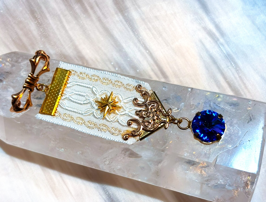 古代人の勲章ブローチ