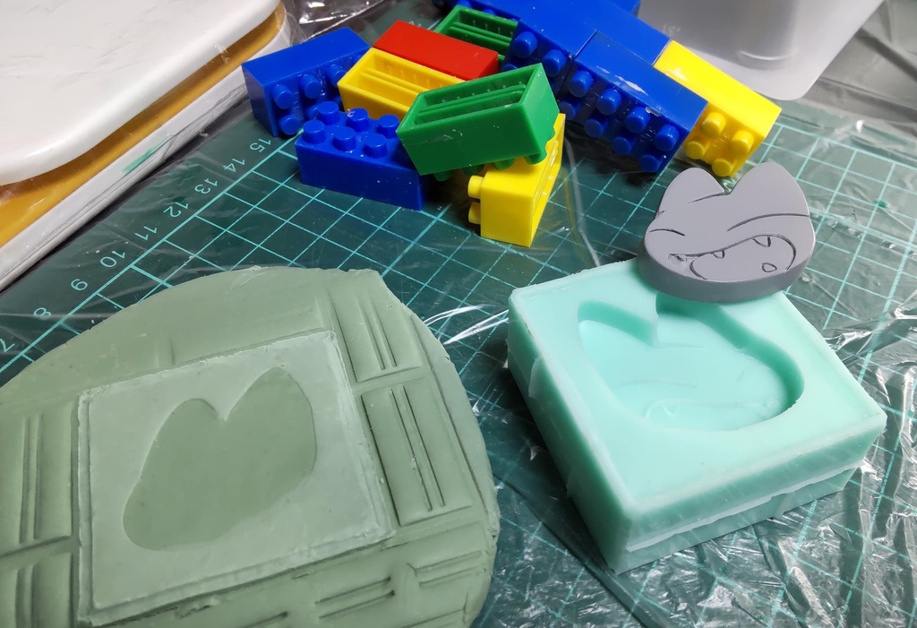 レジン製磁石ネコ 全塗装版