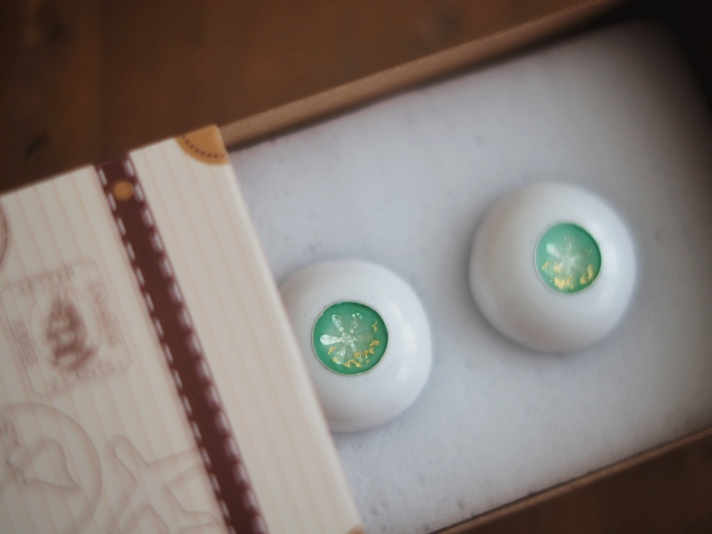 19mm/8.5mmライトグリーン花(金箔使用)七宝グラスアイ