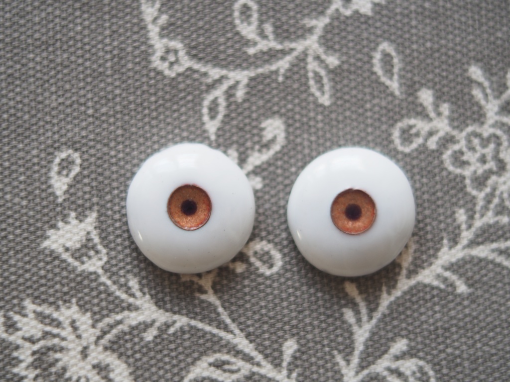 19.5mm/7mm カッパー 小虹彩/三白眼 七宝グラスアイ