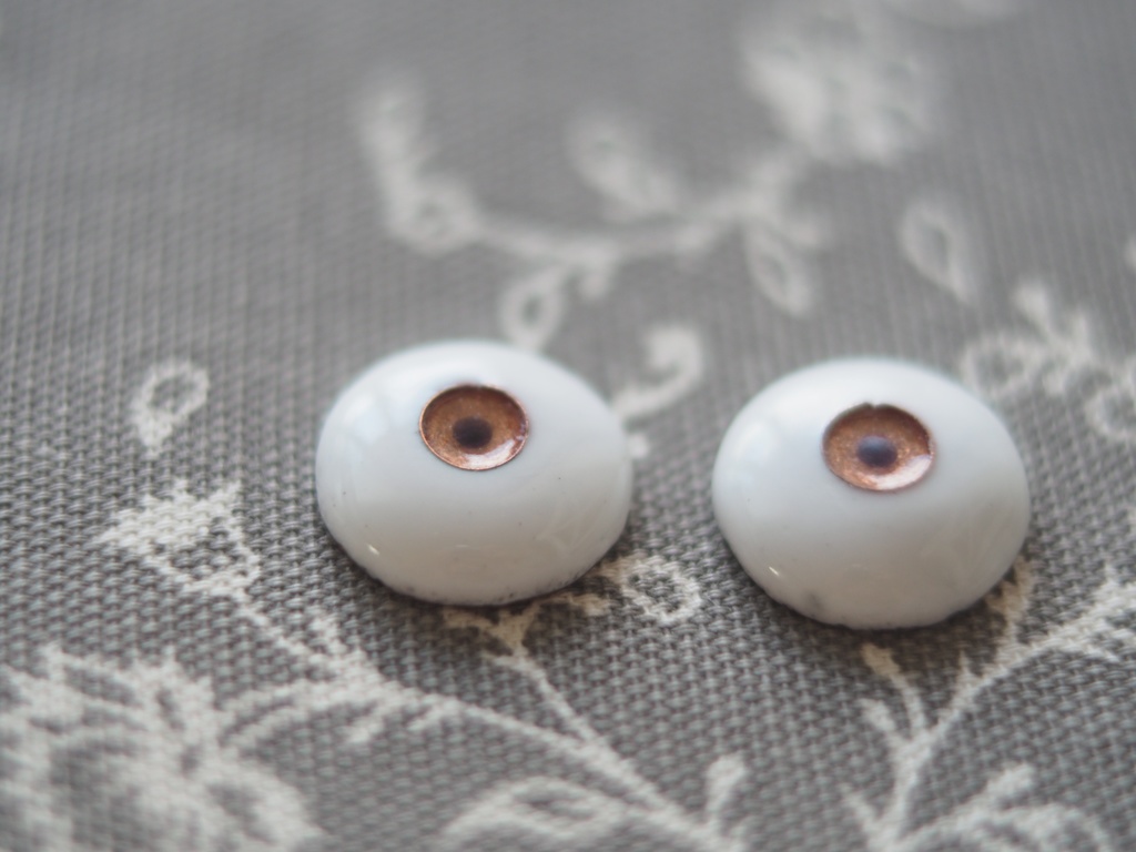 19.5mm/7mm カッパー 小虹彩/三白眼 七宝グラスアイ