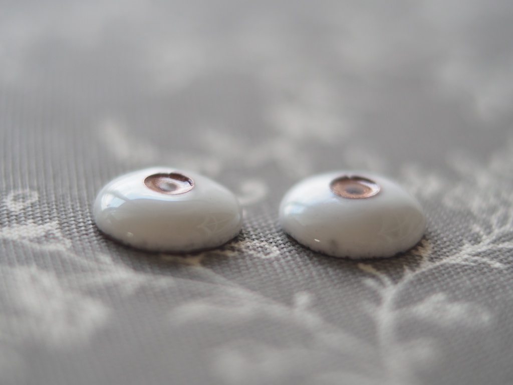 19.5mm/7mm カッパー 小虹彩/三白眼 七宝グラスアイ