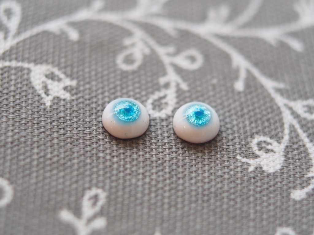8mm/5.5mm ブルーグリーン系水彩タイプ 七宝グラスアイ 七宝焼きドールアイ