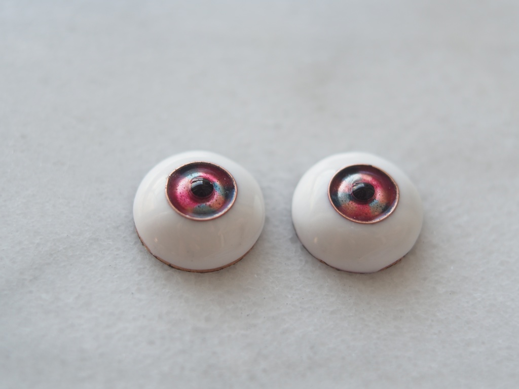 15mm/8mm 濃ピンク×ブルー系カッパータイプ 七宝グラスアイ 七宝焼きドールアイ