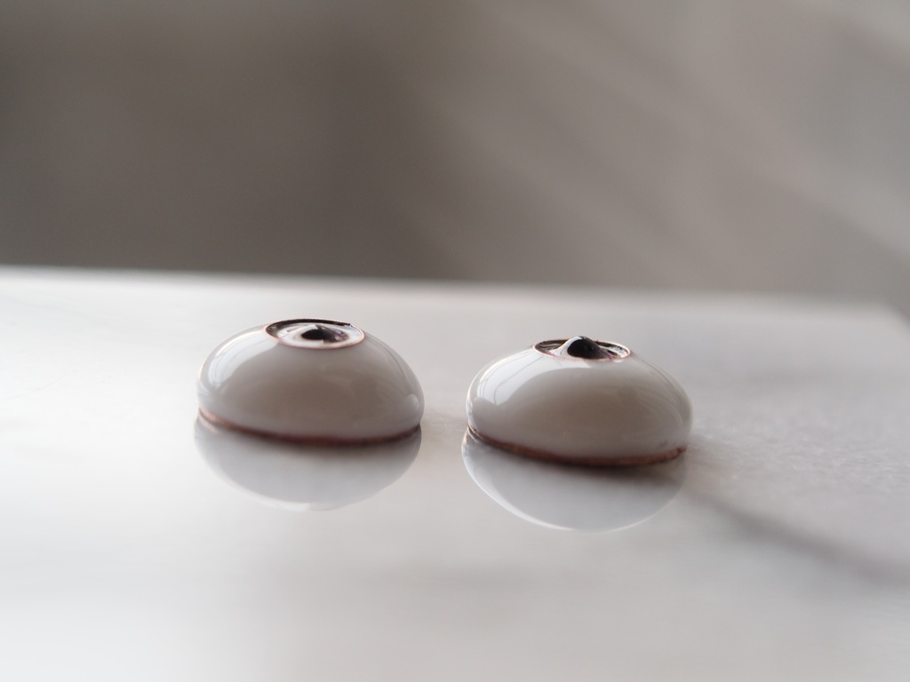 15.5mm/7mm 小虹彩パープル系カッパータイプ 七宝グラスアイ 七宝焼きドールアイ