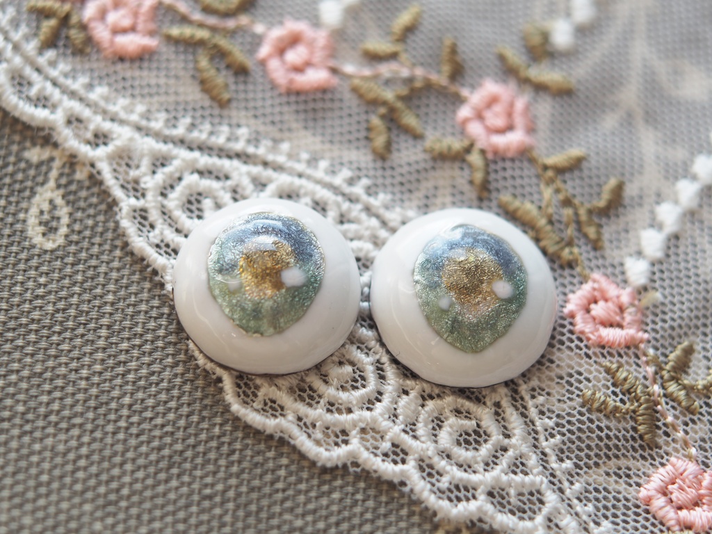 18mm/13.5-12mm アニメ風グレイッシュミント水彩タイプ 七宝グラスアイ