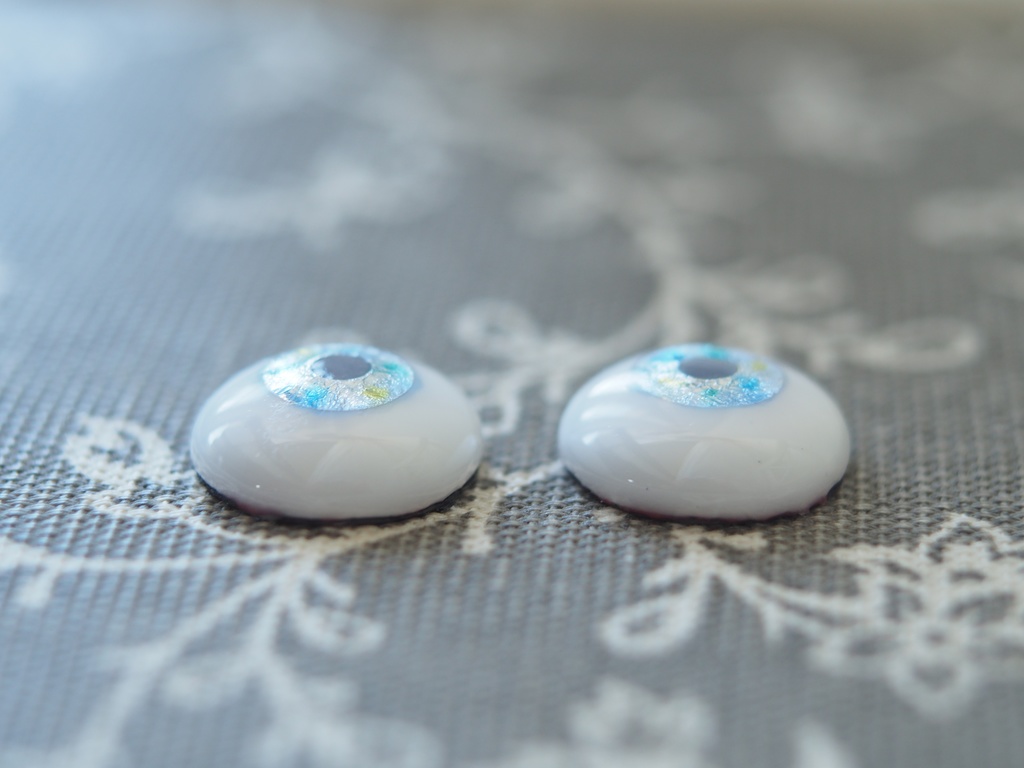16mm/8.5mm シルバー系 水彩タイプ 七宝グラスアイ
