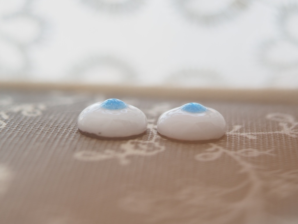 13.5mm/5.5mm 小虹彩アイスブルー 水彩タイプ 七宝グラスアイ