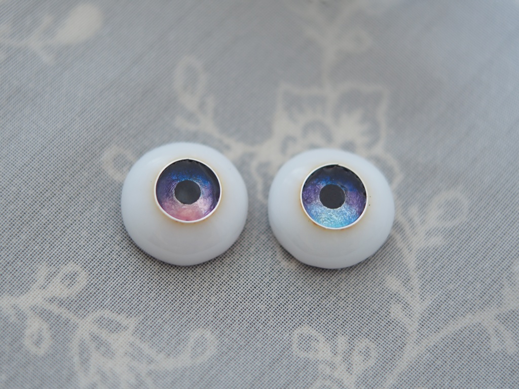 16mm/9mm 夕暮れグラデーションオッドアイ ジェムタイプ 七宝グラスアイ