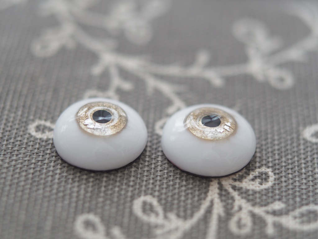 16mm/9mm ブラウンベージュグラデーション+銀箔 水彩タイプ 七宝グラスアイ