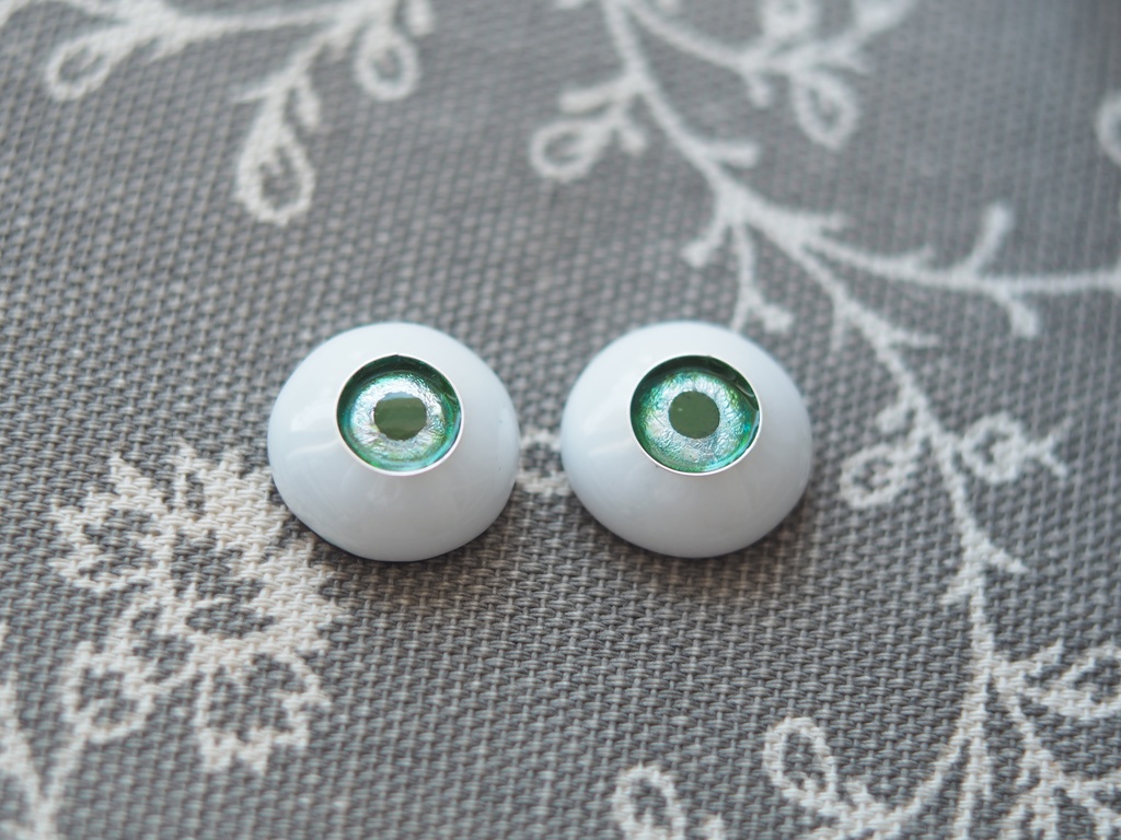 16mm/8.5mm グリーン系 ジェムタイプ 七宝グラスアイ