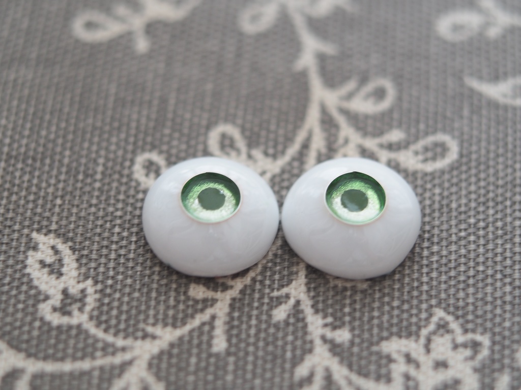 16mm/7mm グリーングラデーション ジェムタイプ 七宝グラスアイ